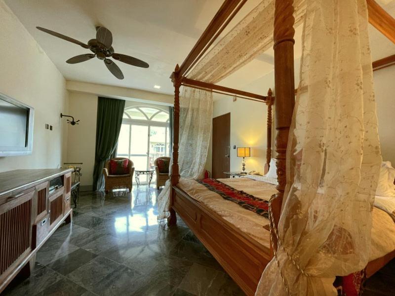 Swan Lake Villa Resort Nanwan Exterior foto
